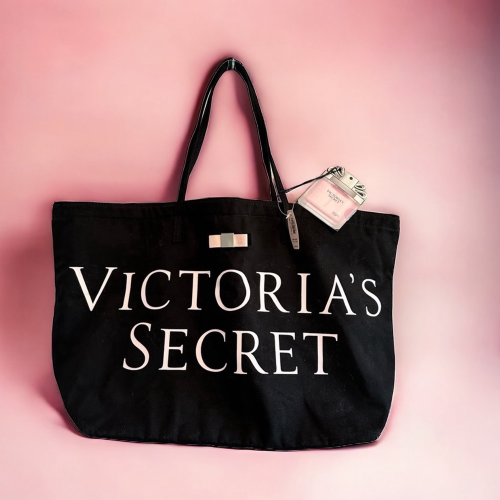 Victoria Secrets Black weekend bag